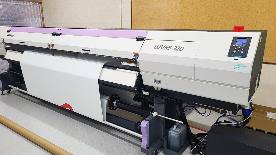 3.2MグランドフォーマットLED-UV硬化インクジェットプリンタ「UJV55-320」